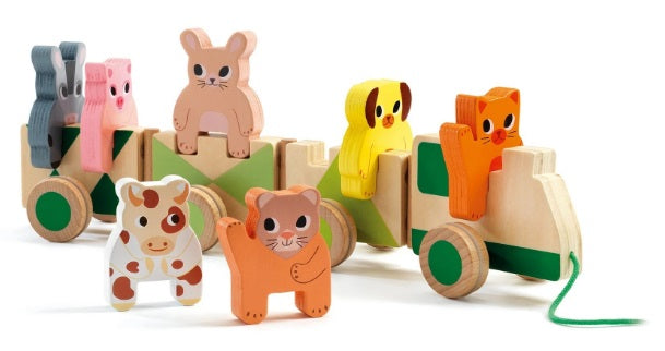 Trainmo Farm Wooden Pull-Along Activity Toy