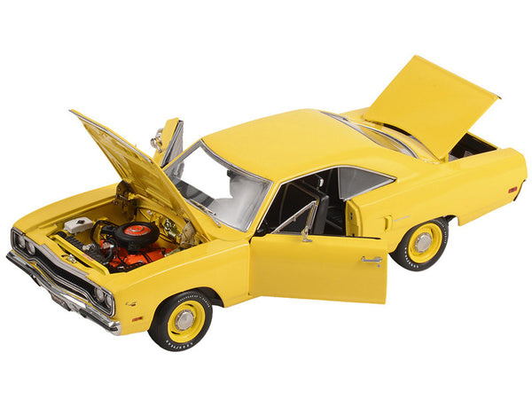 1/18 1970 Plymouth Road Runner Yellow Lemon Twist