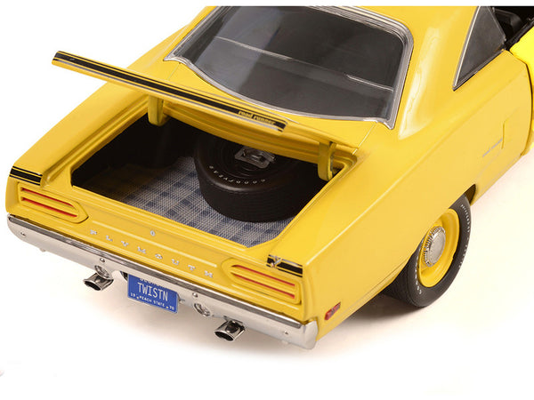 1/18 1970 Plymouth Road Runner Yellow Lemon Twist