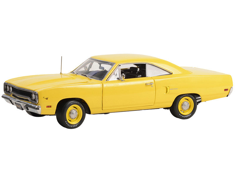 1/18 1970 Plymouth Road Runner Yellow Lemon Twist