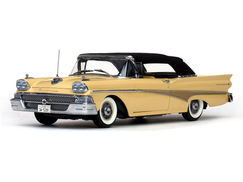 1/18 1958 Ford Fairlane 500 Closed Convertible